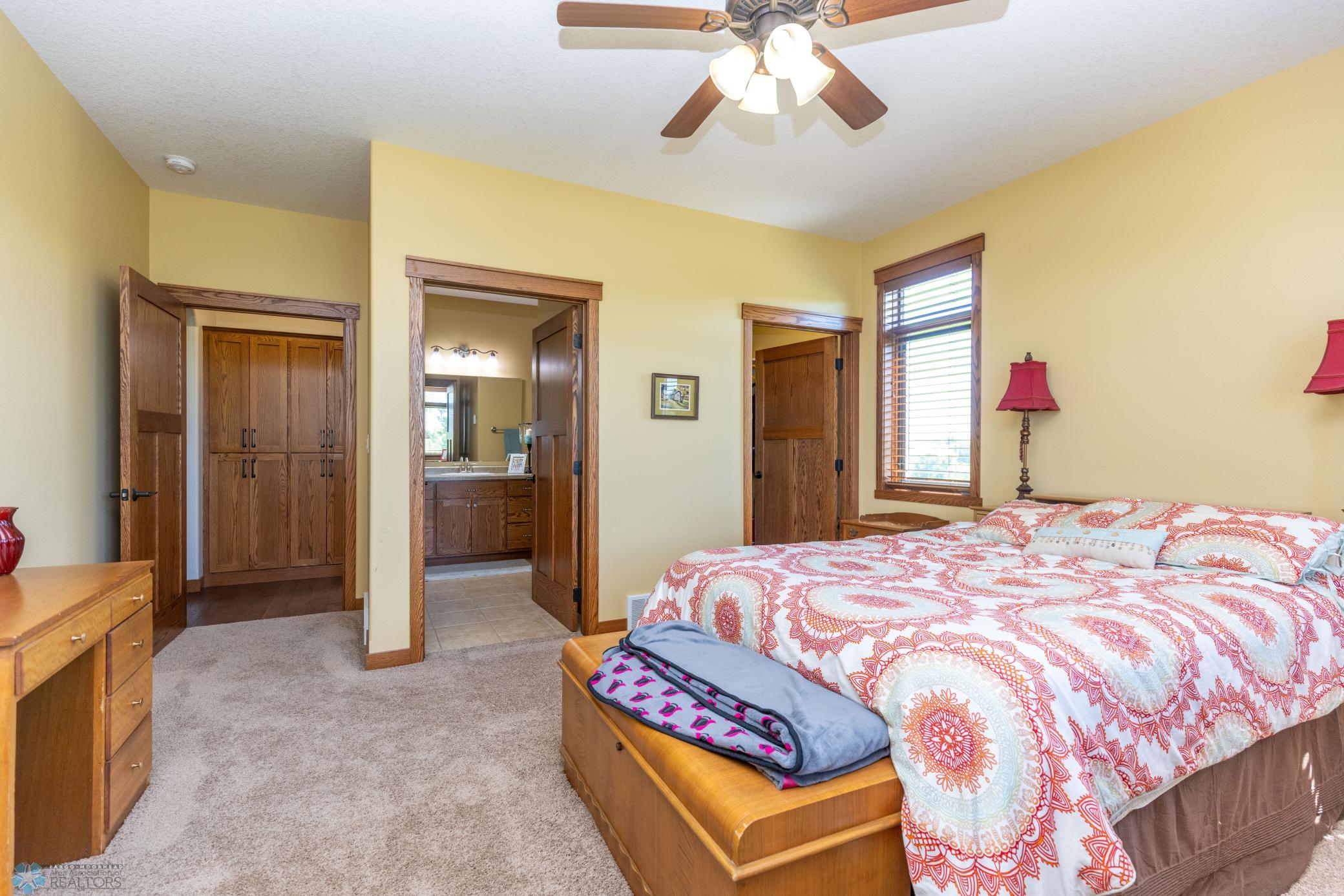 3752 73rd Ave N Moorhead-53.jpg
