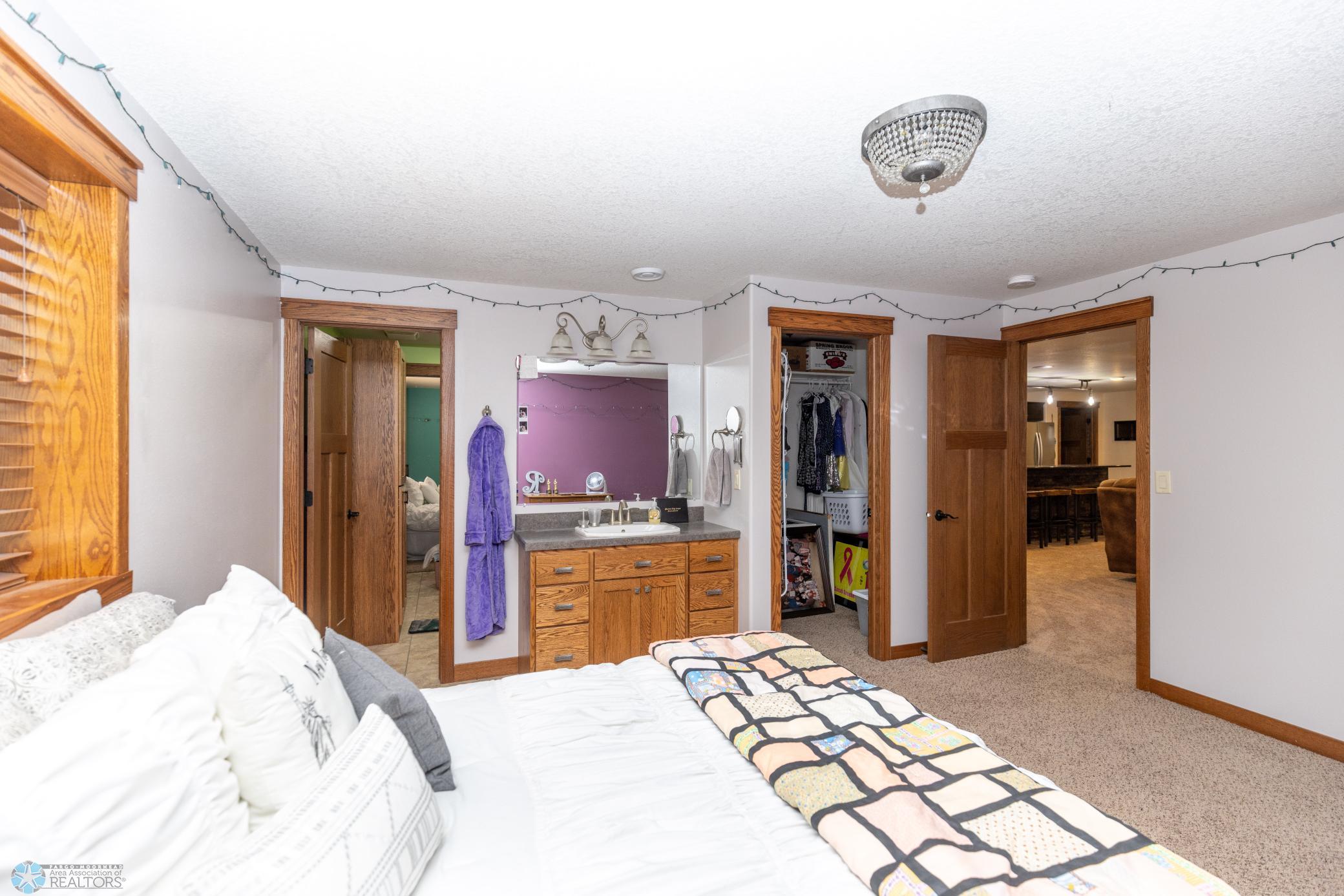 3752 73rd Ave N Moorhead-69.jpg