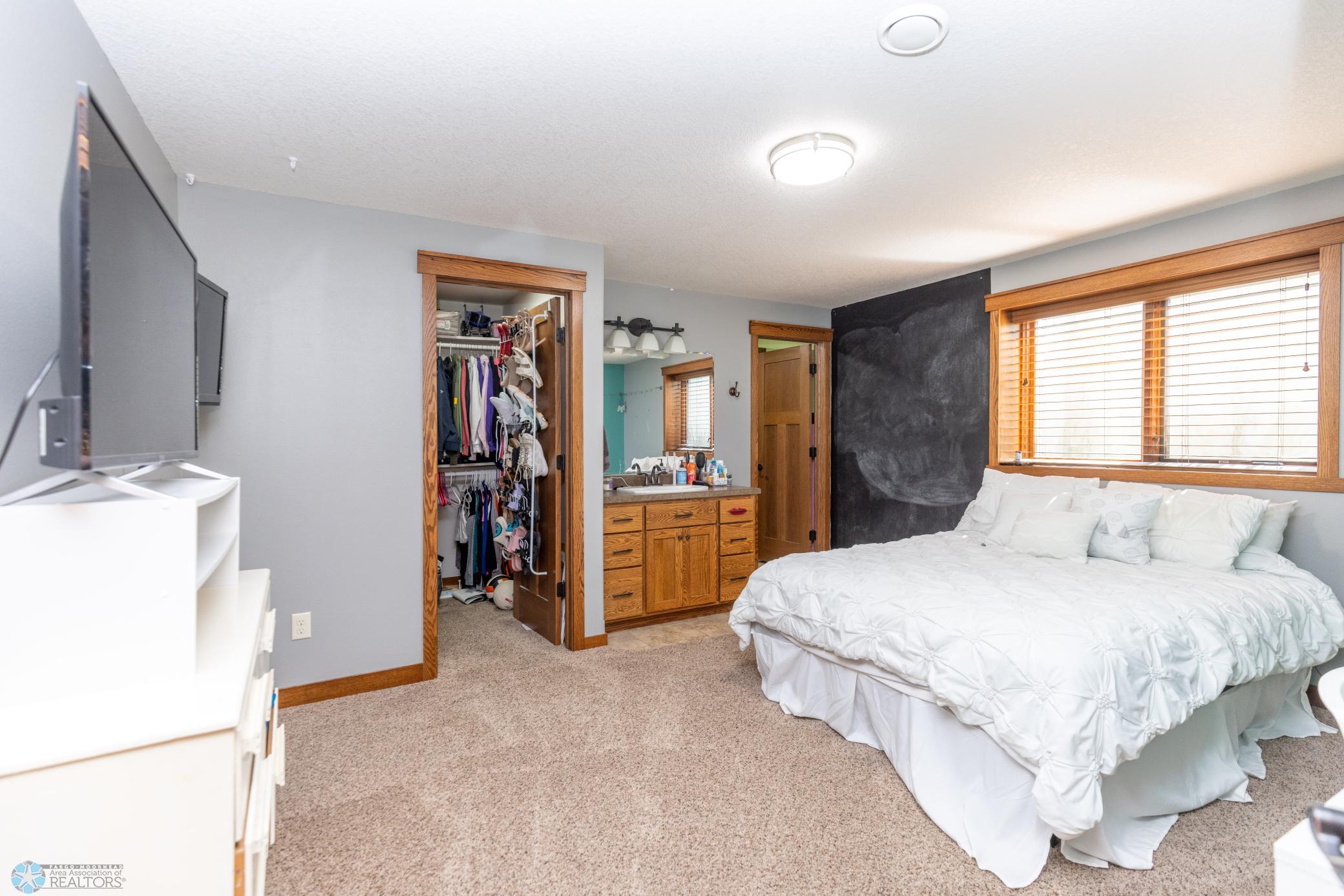3752 73rd Ave N Moorhead-65.jpg