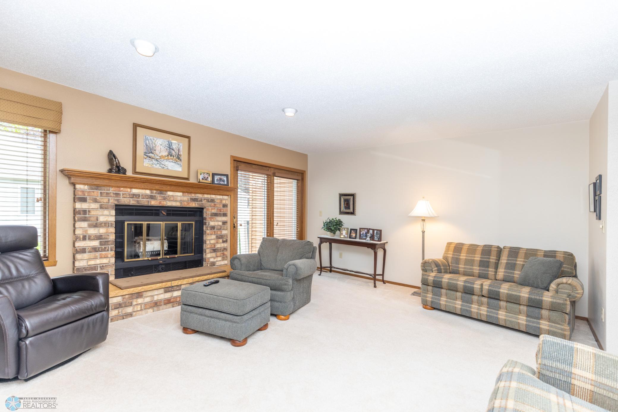 3335 W Prairiewood Dr S-34.jpg