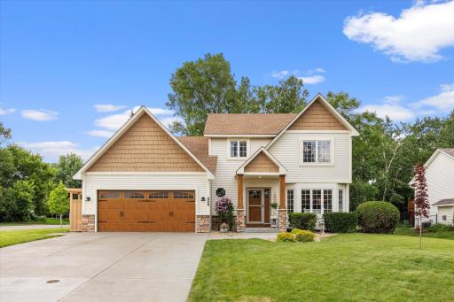 529 Eagle Ridge Road, Woodbury, MN 55125