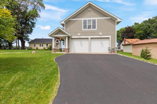 10300 S Shore Drive, Plymouth, MN 55441