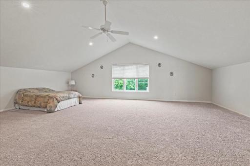10300 S Shore Drive, Plymouth, MN 55441