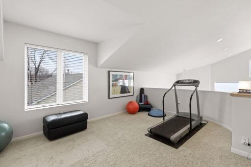 10300 S Shore Drive, Plymouth, MN 55441