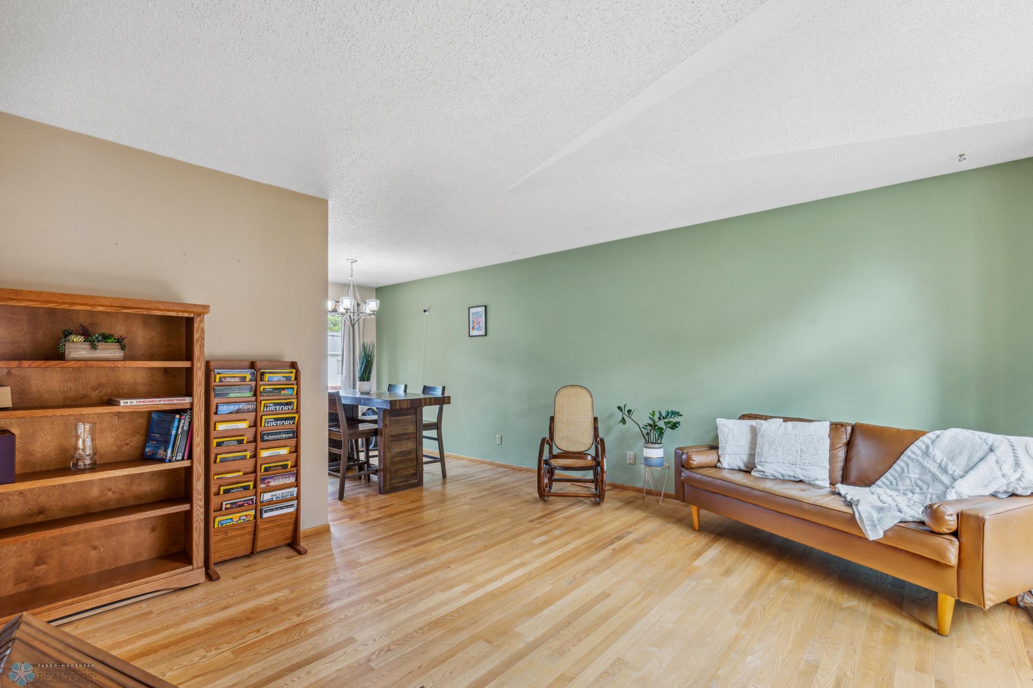 Livingroom with Beautiful Hardwood Floors
