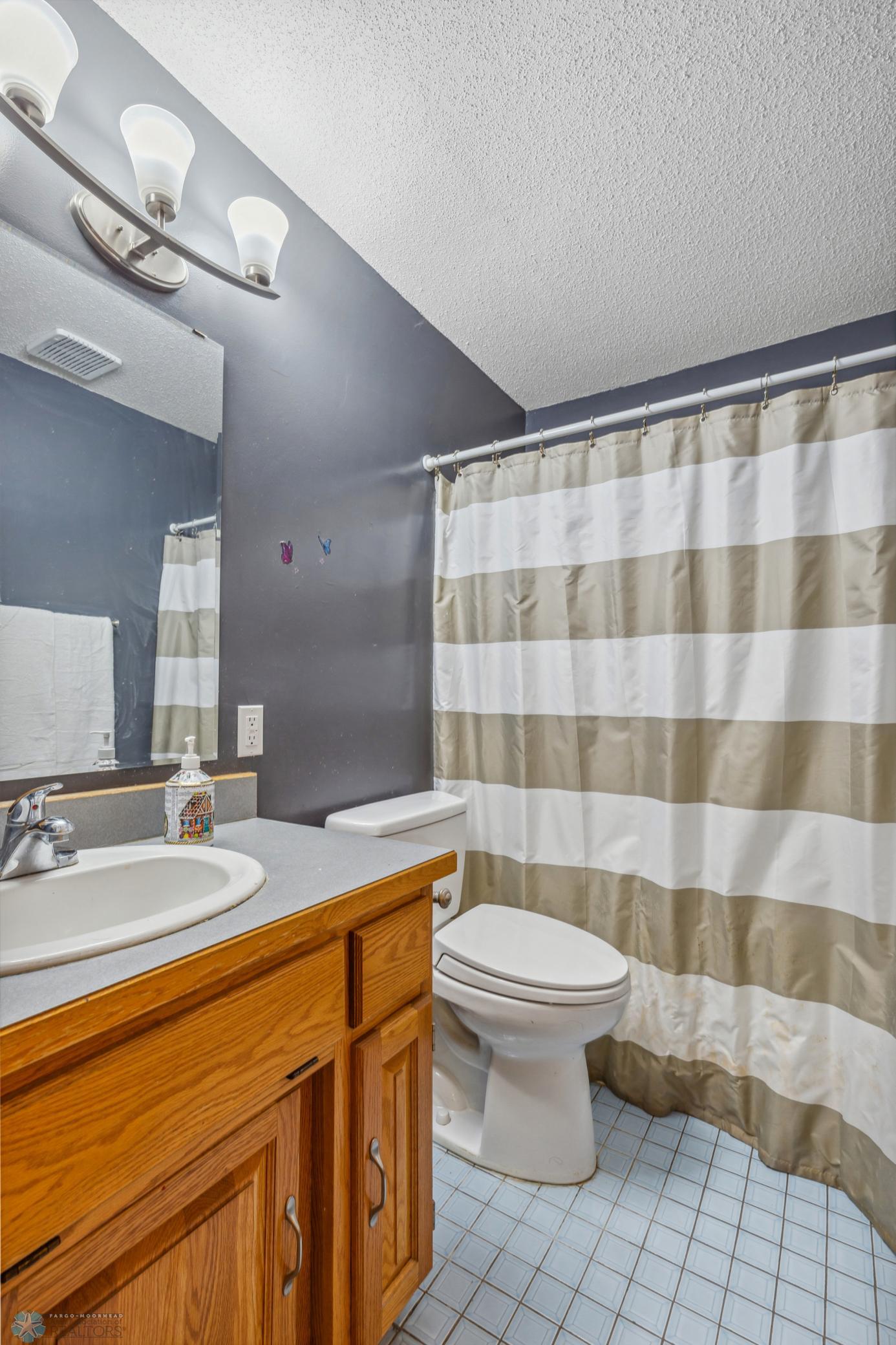 Downstairs Full Bath