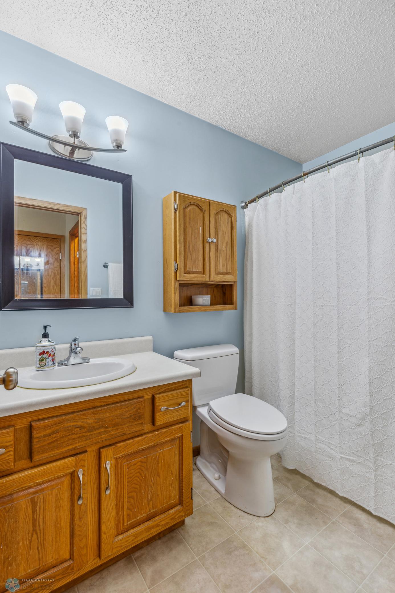 Primary Full Bathroom