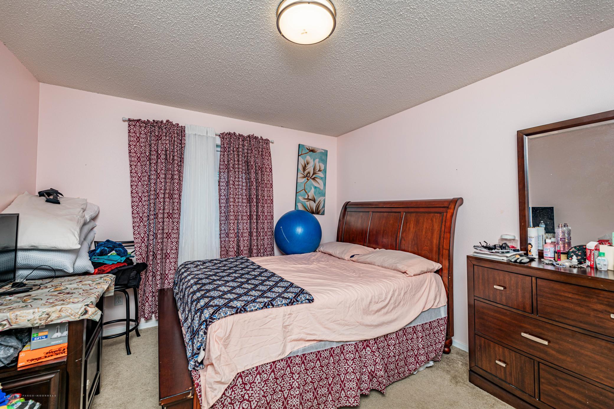 574218(12of43).jpg