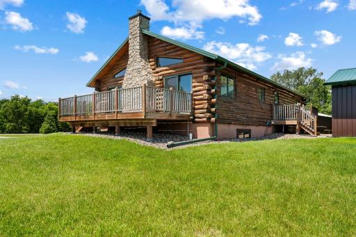 10827 SW 42nd Avenue, Ellendale, MN 56026