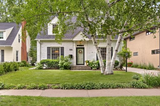 588 Montrose Lane, Saint Paul, MN 55116