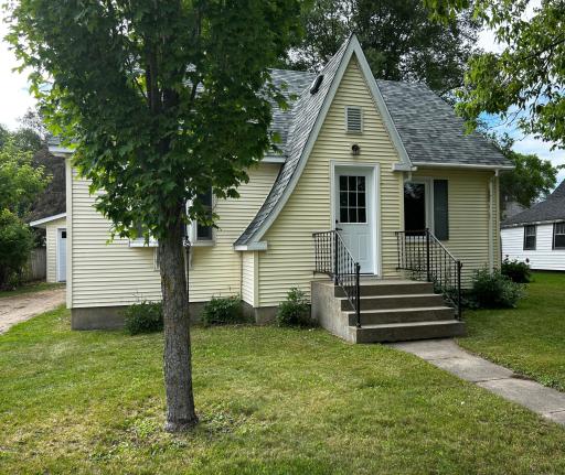 206 Main Avenue S, New York Mills, MN 56567