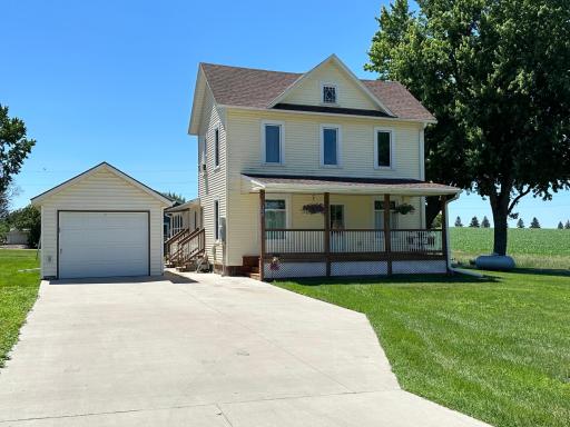 300 E 4th Avenue, Beaver Creek, MN 56116