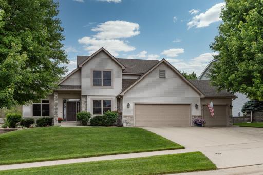 2391 Crimson Ridge Circle NW, Rochester, MN 55901
