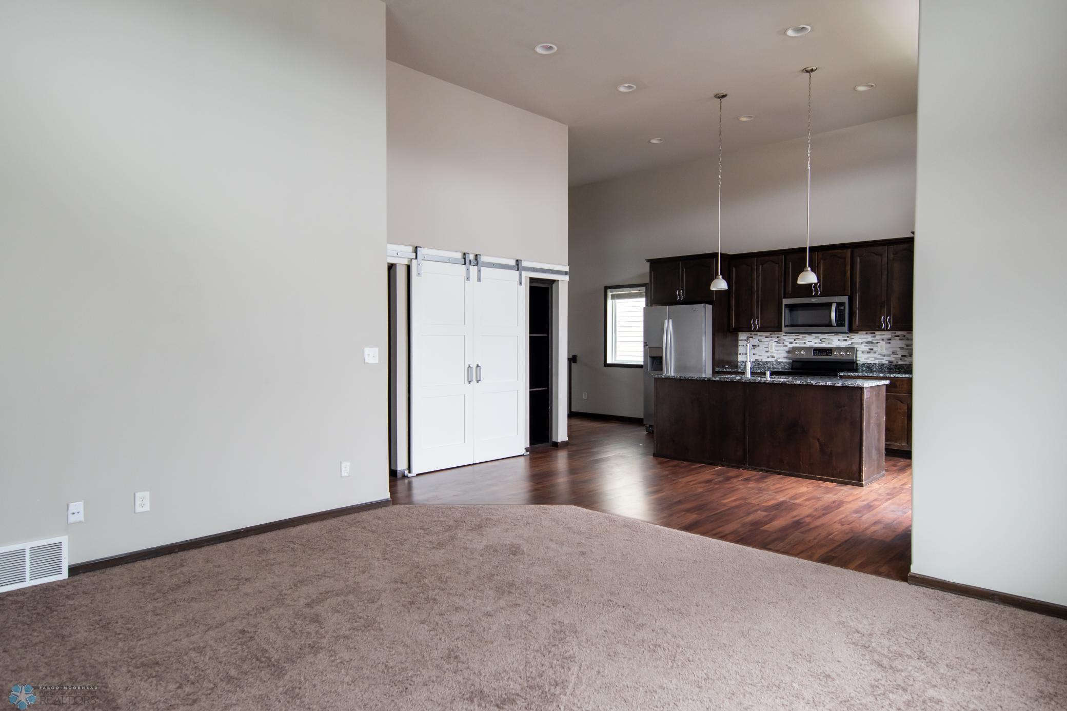 5988 59th St S, Fargo 4.jpg