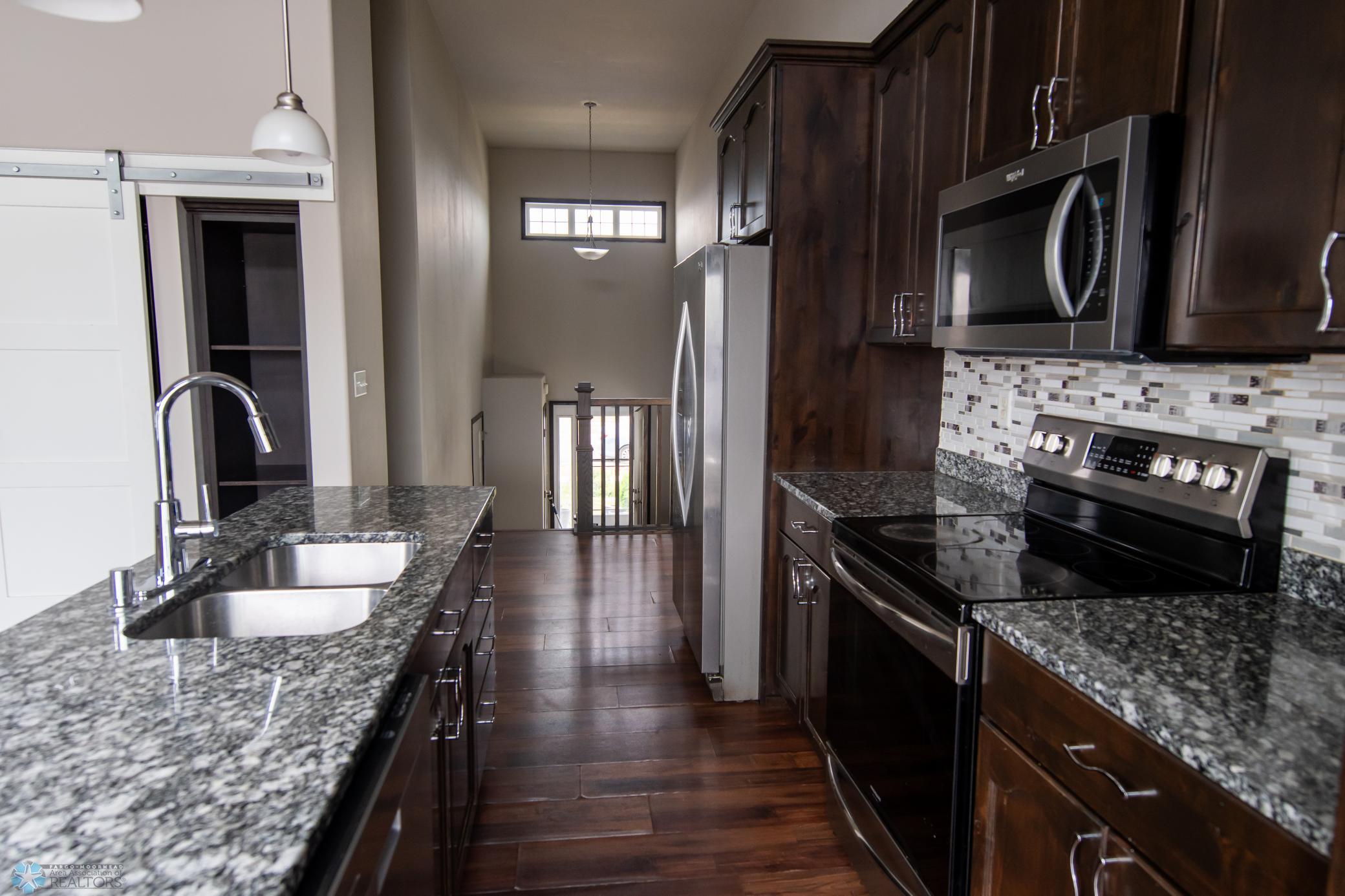 5988 59th St S, Fargo 6.jpg