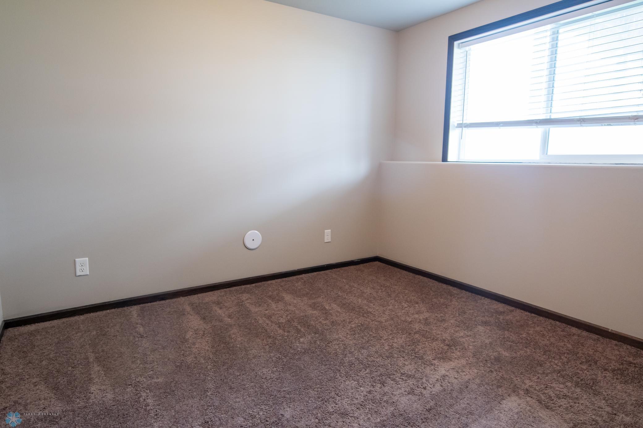 5988 59th St S, Fargo 14.jpg