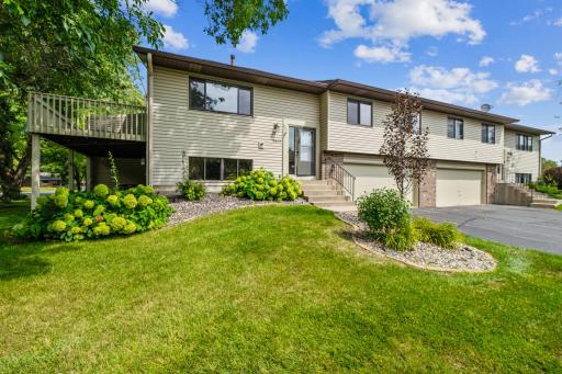 8427 Morgan Lane, Eden Prairie, MN 55347
