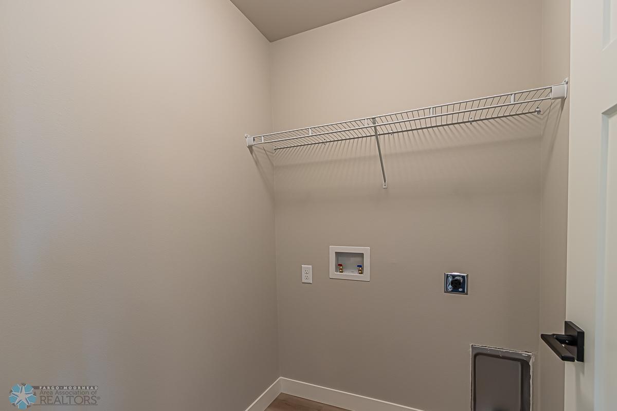 1294 Marlys Dr, West Fargo, ND 58078-11.jpg