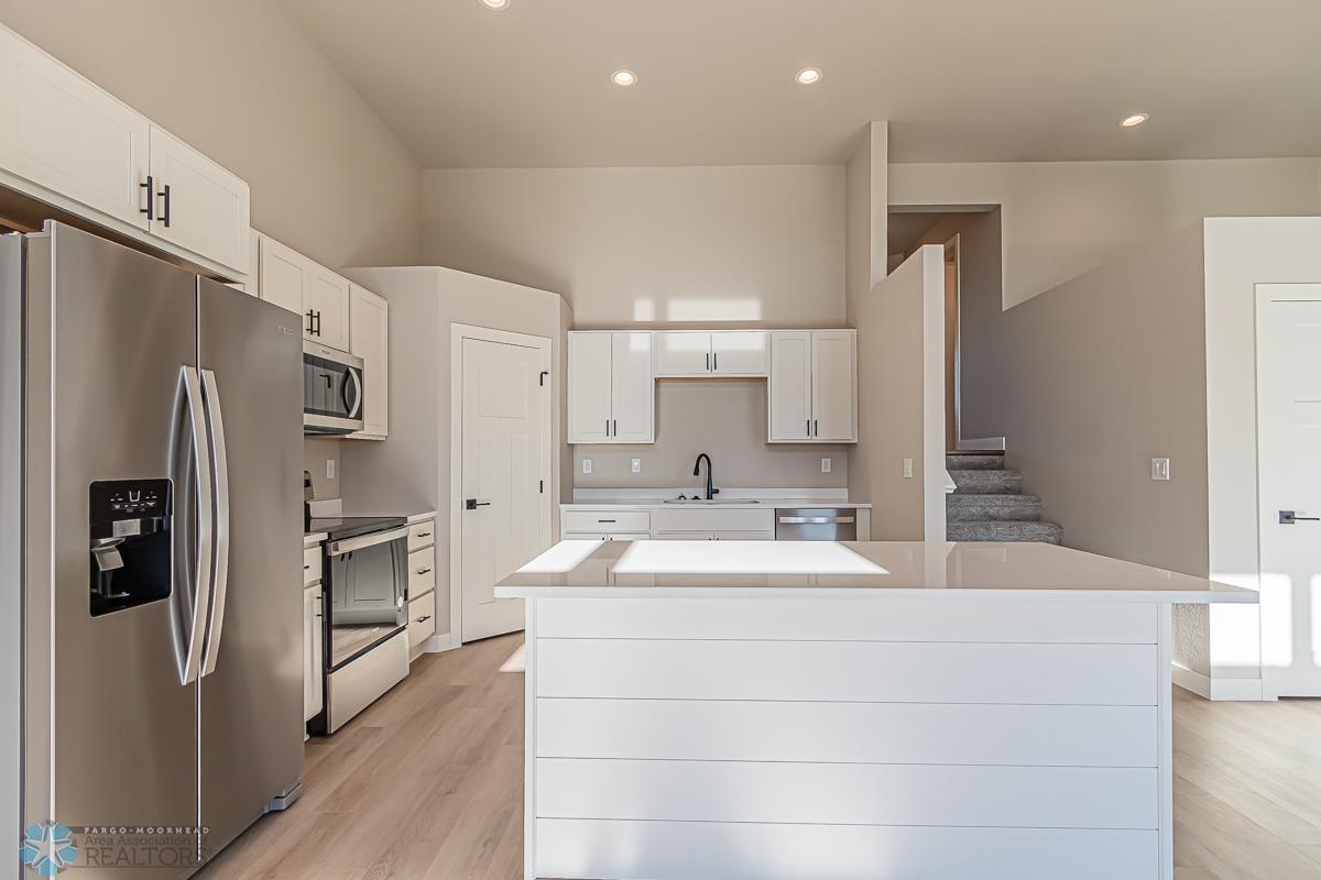 1294 Marlys Dr, West Fargo, ND 58078-05.jpg
