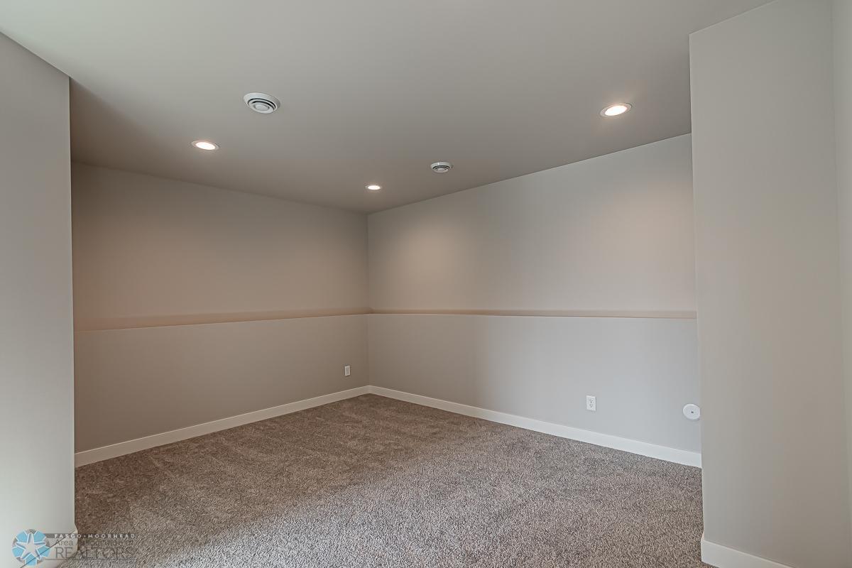 1294 Marlys Dr, West Fargo, ND 58078-21.jpg