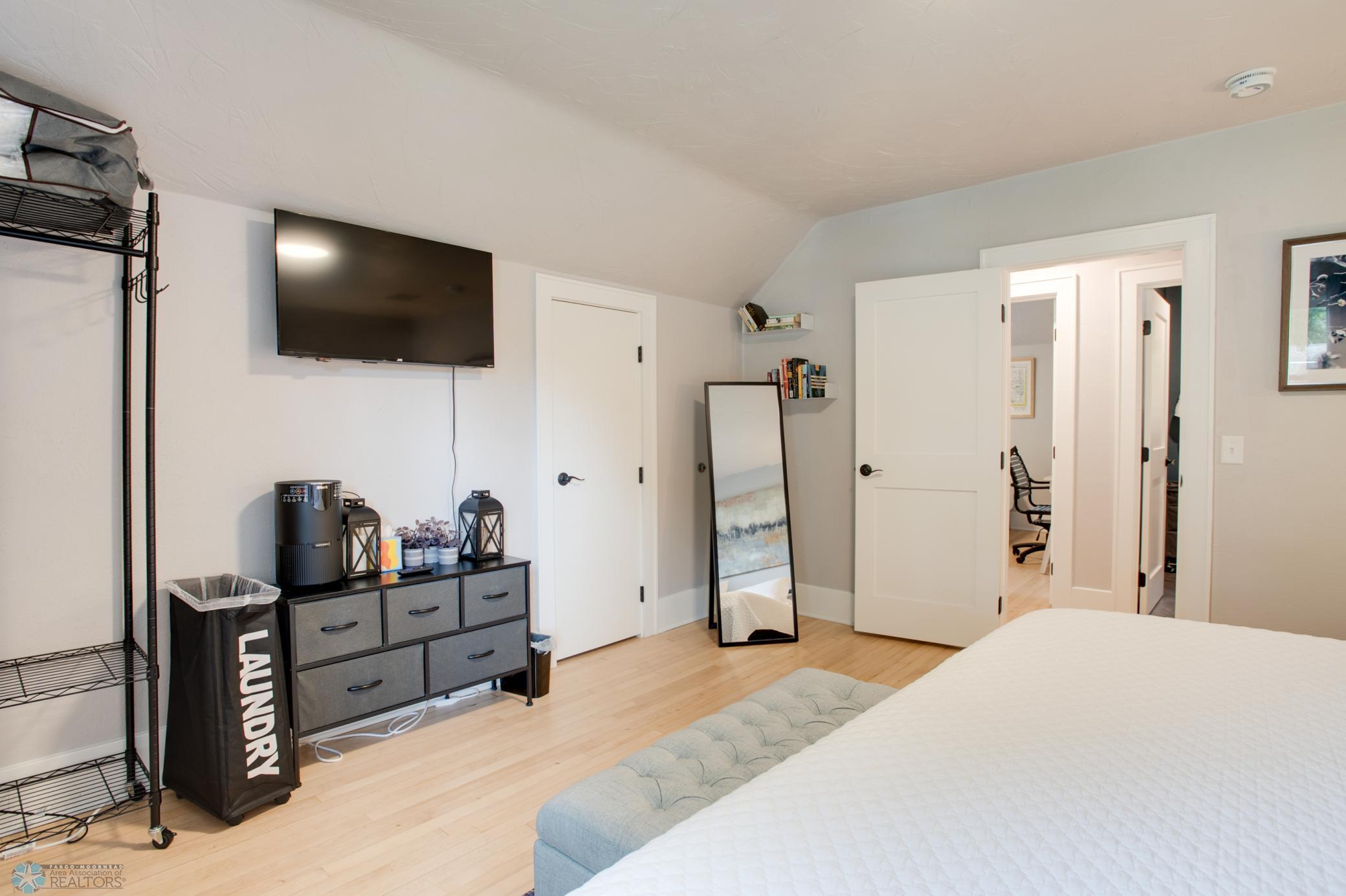 508 Primary Bedroom