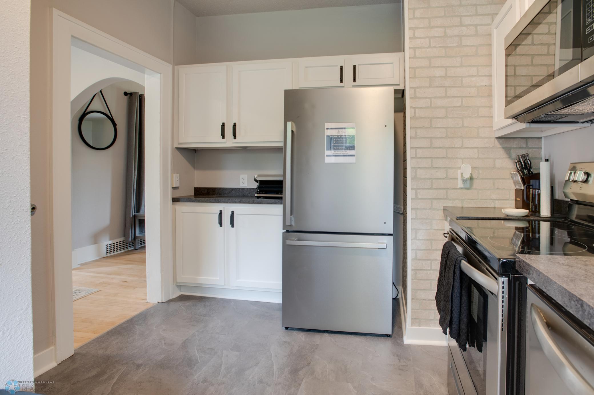 1004 Kitchen