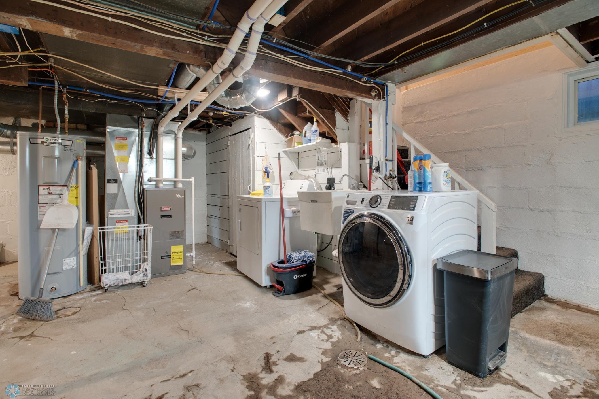 1004 Laundry