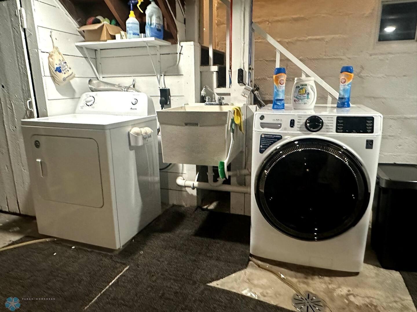 1004 Laundry