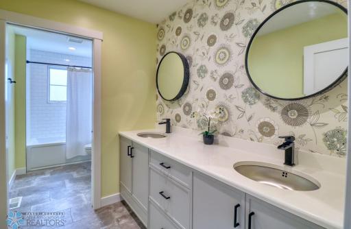 5885 Wildflower Drive S, Fargo, ND 58104