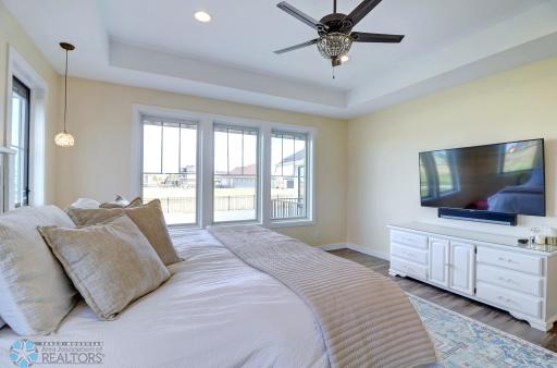 5885 Wildflower Drive S, Fargo, ND 58104