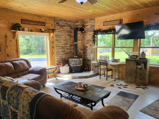 Photo for 2228 Town Road 461, International Falls, MN 56649 - Listing #6560039 Living room with lots of window for natural light