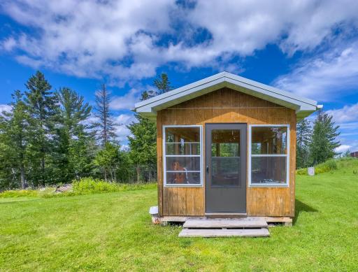 2228 Town Road 461, International Falls, MN 56649