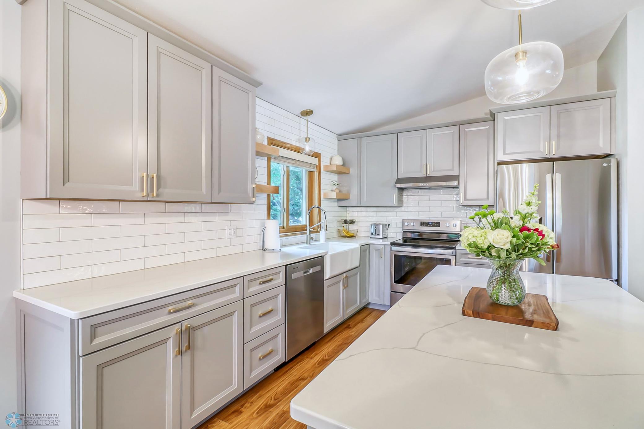 Kitchen1_2.jpg