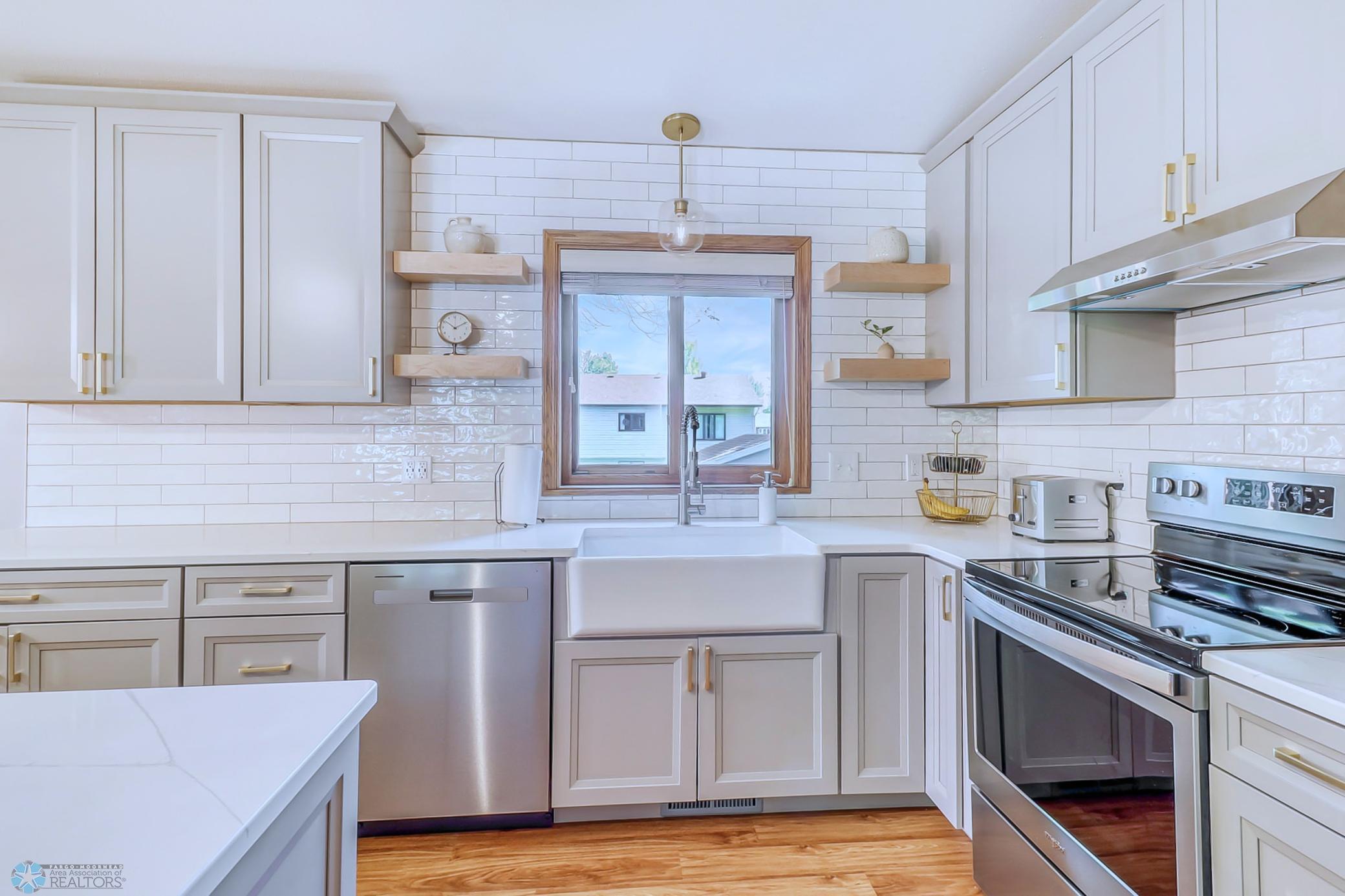 Kitchen1_5.jpg