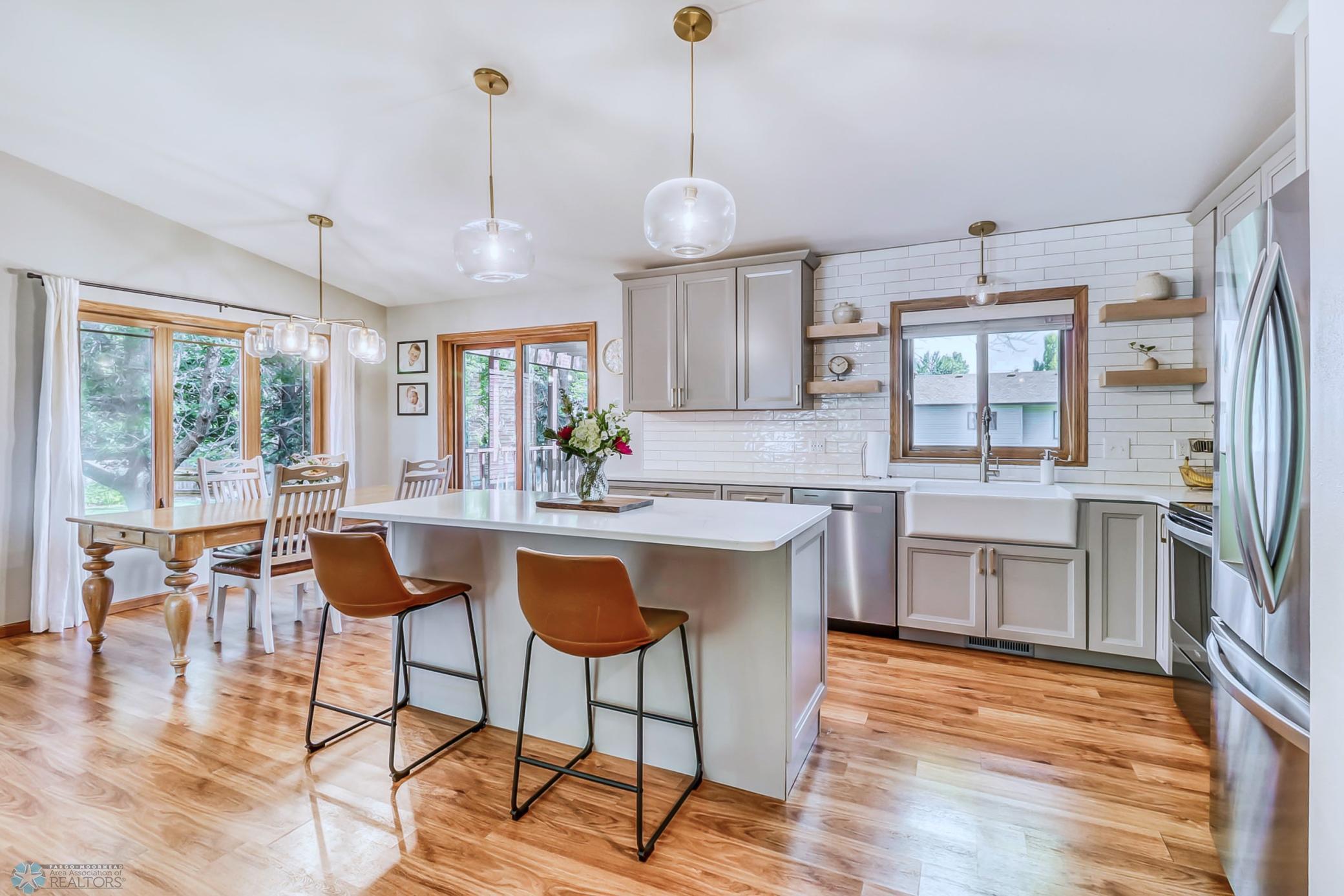 Kitchen1_0.jpg