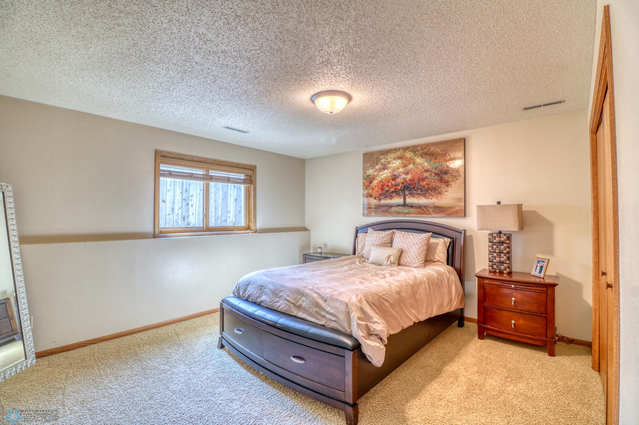 Basement Bedroom2_1.jpg