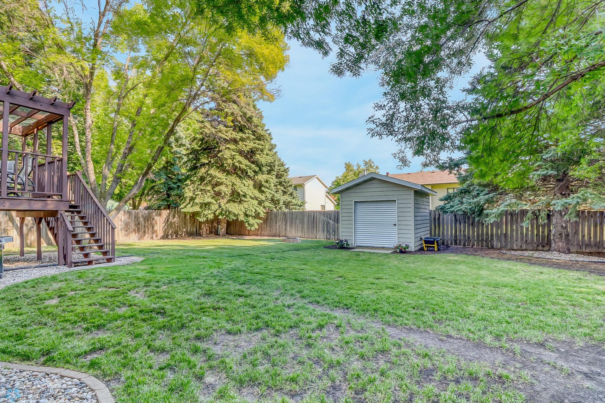Backyard1_2.jpg