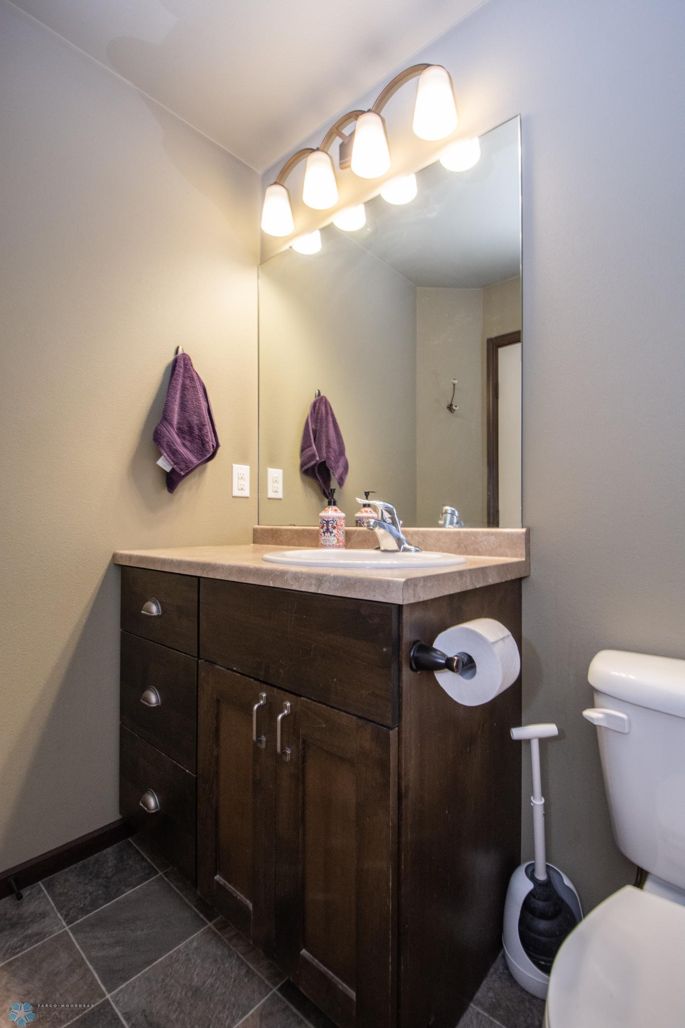 2nd Bathroom