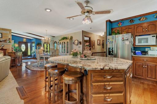 Open Floor plan for the Kitchen, dining and family room