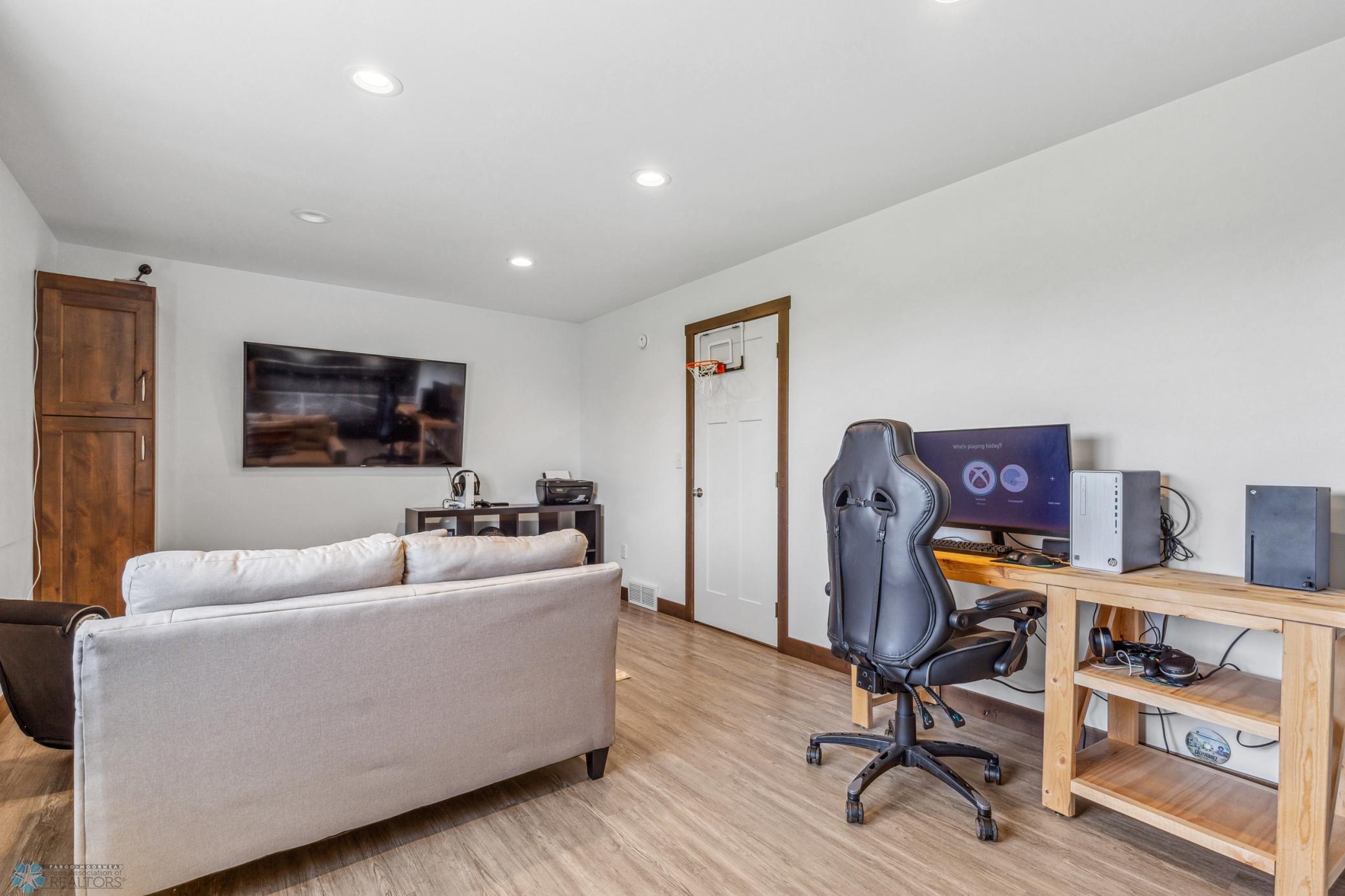 Flex Room