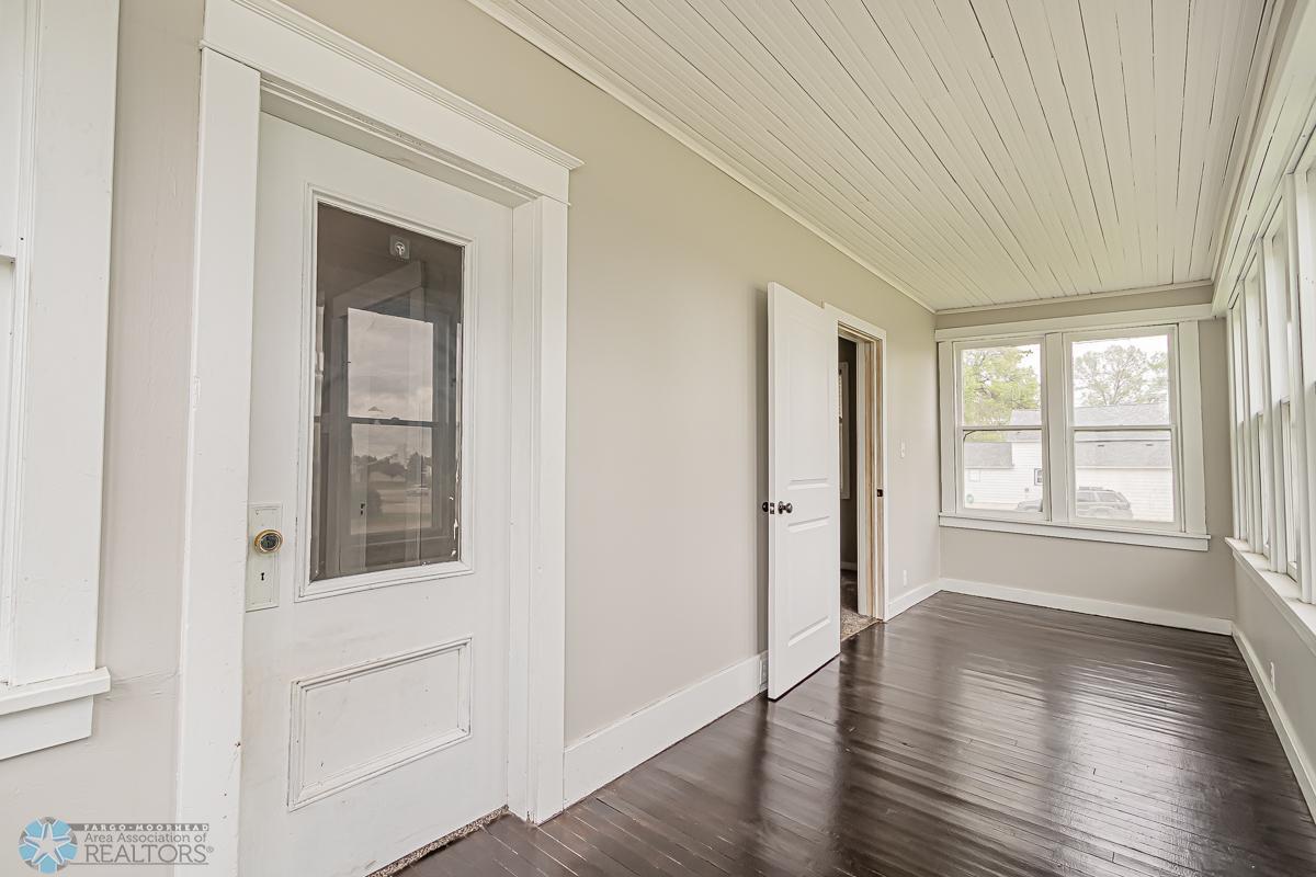 2nd 3 season porch