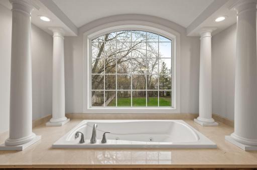 5812 Code Avenue, Edina, MN 55436