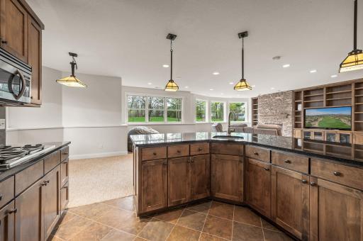 5812 Code Avenue, Edina, MN 55436