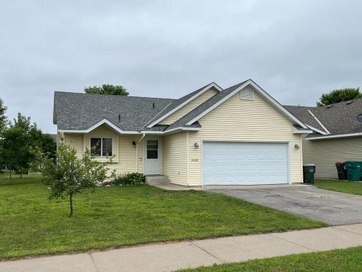 1608 Forest Glen Circle, Saint Augusta, MN 56301