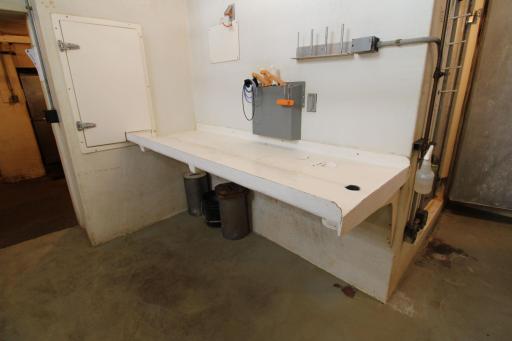 Blood draining prep table: 7âx30â deep
