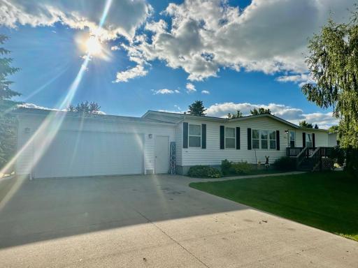 805 2nd Avenue SW, Roseau, MN 56751