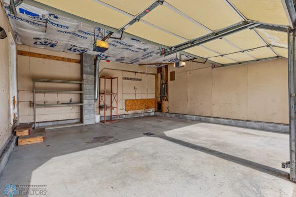 Attached Garage