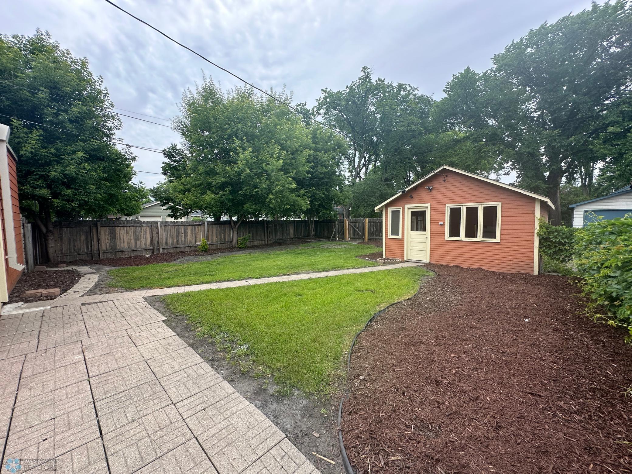 Detached Garage