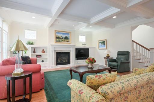 619 Gardner Street, Wayzata, MN 55391