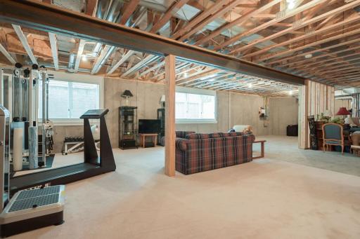 619 Gardner Street, Wayzata, MN 55391